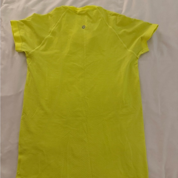 Lululemon Swiftly Tech - Picture 2 of 3